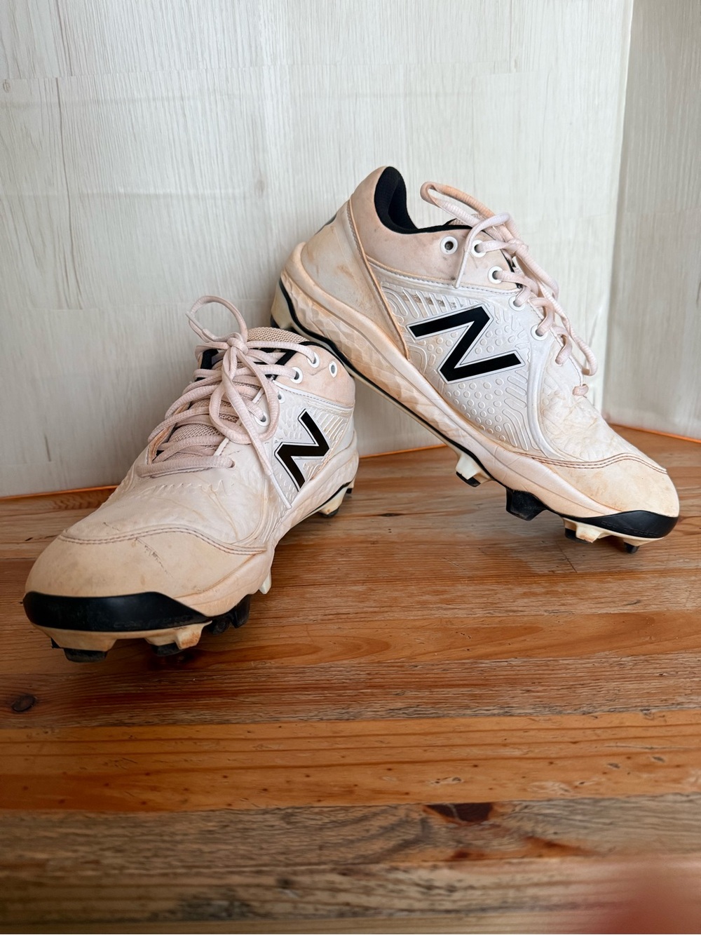New Balance Men's Baseball Cleats White/Black US 10 Medium (D) Width